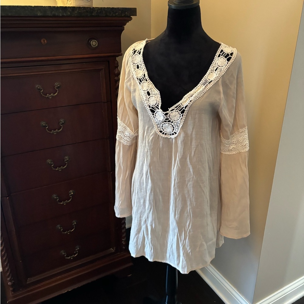 Umgee Cream Lace Accent Tunic